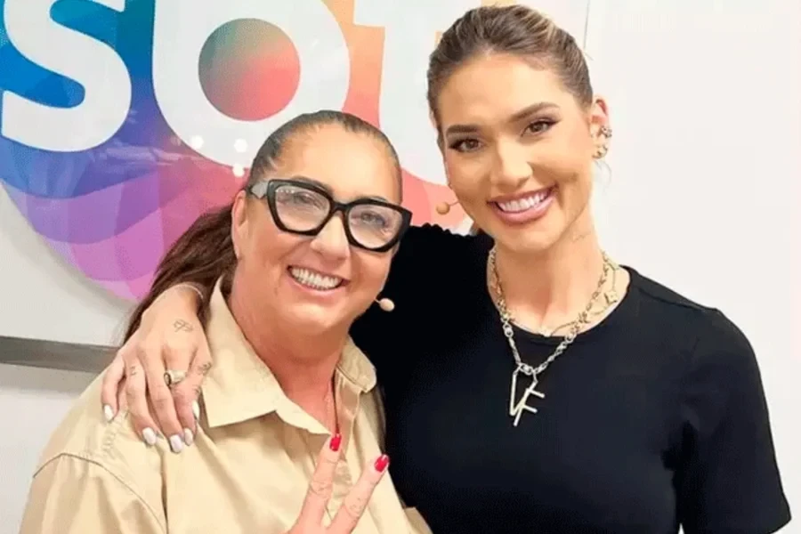 Mãe de Virginia se pronuncia após polêmica com palestra e cachê alto