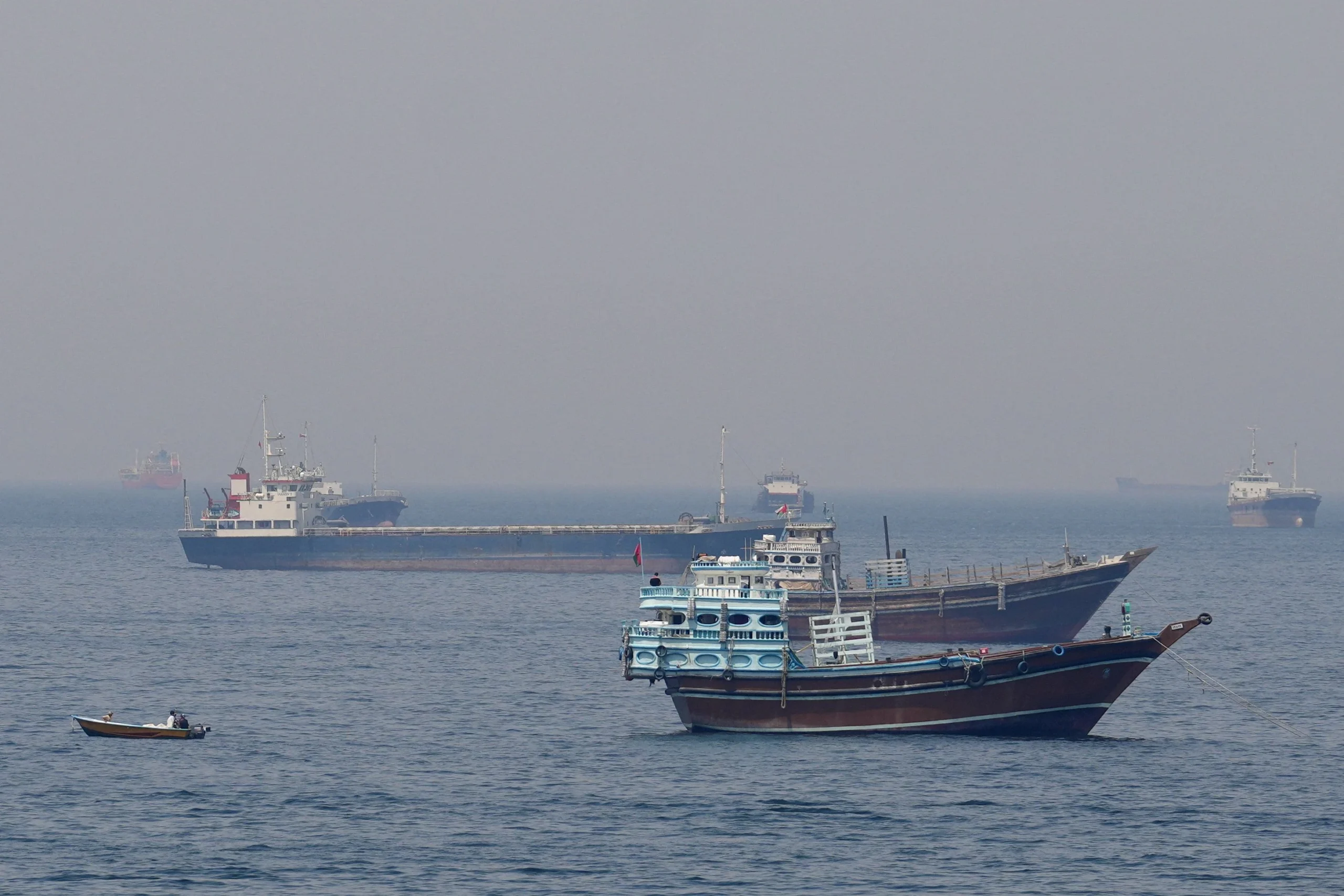 Holanda redireciona navio de guerra para Ormuz para possível missão
