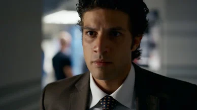 Quem Ama Cuida: Pedro descobre armação do pai para manter Adriana presa