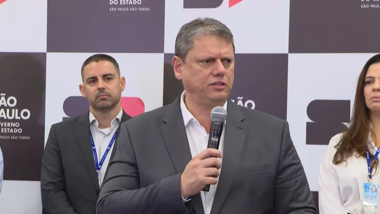 CPTM: Tarcísio adota cautela e Haddad fala em rever concessão após incêndio