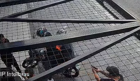 Morre um dos homens baleados por policial após falso assalto em SP
