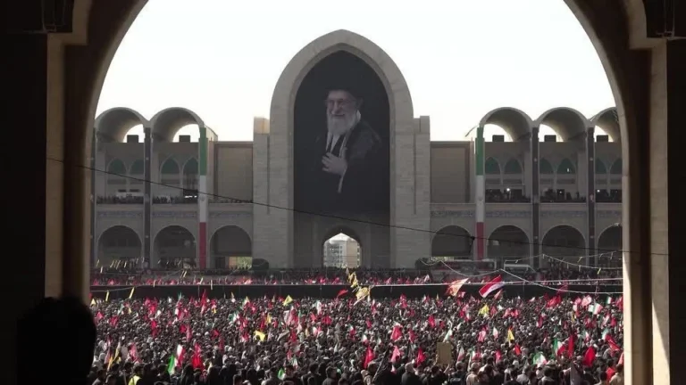 Metrô de Teerã registra 3 milhões de viagens durante funeral de Khamenei