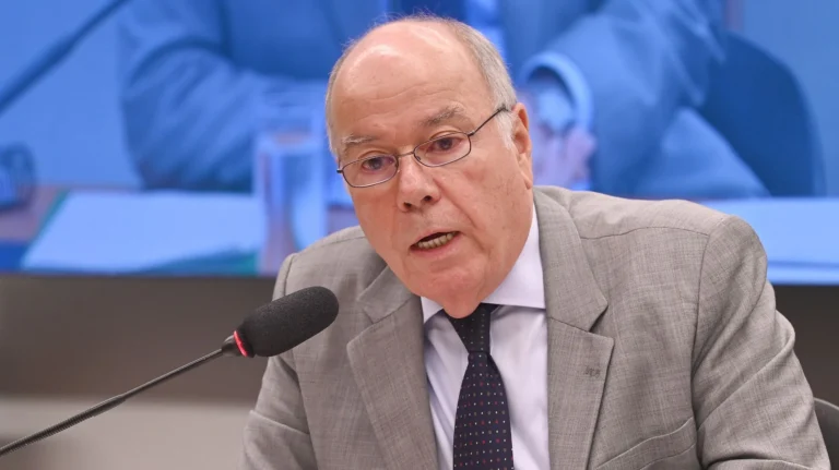 Mauro Vieira faz nova reunião com embaixador do Brasil em Buenos Aires