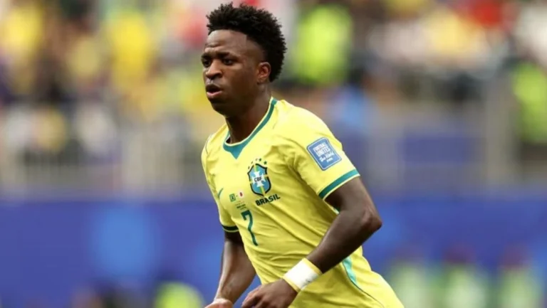 “Não fugi da responsabilidade”, diz Vini Jr após eliminação do Brasil