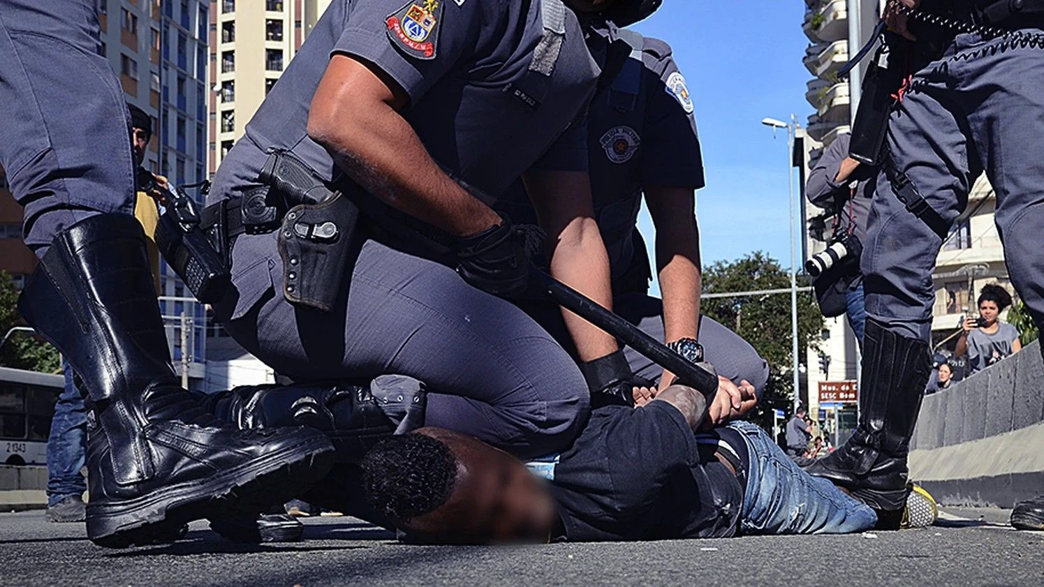 Letalidade policial cresce no Brasil; quatro estados batem recorde