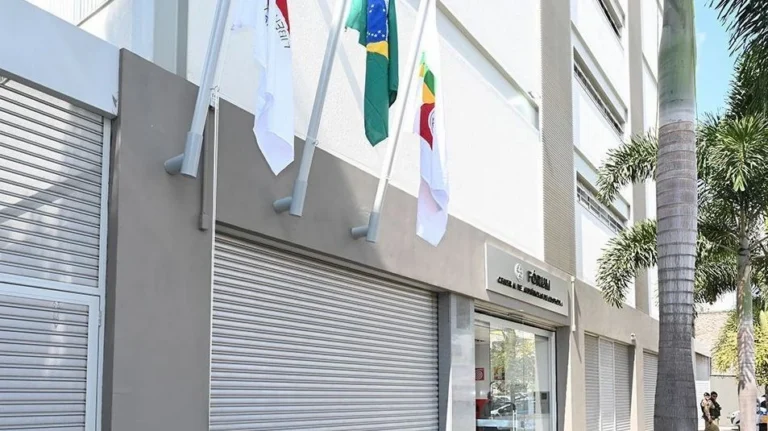 Motorista de aplicativo é suspenso de plataforma após caso de racismo em MG