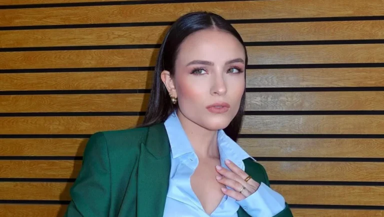 Larissa Manoela atualiza estado de saúde após cirurgia: “Voltei a treinar”