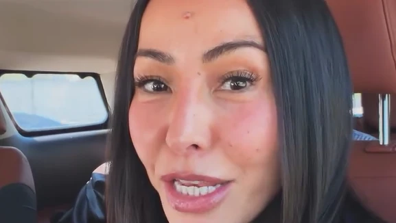 Sabrina Sato diverte com mudança na gravidez: “Precisando de calcinha”