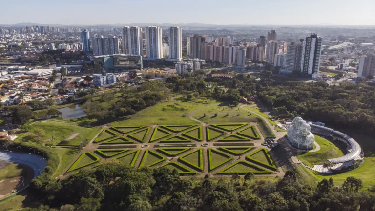Curitiba tem semana marcada por variação climática; veja previsão