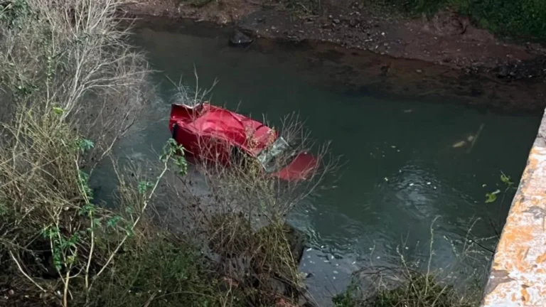 Pai e filho são presos suspeitos de matar mulher e fingir acidente de carro