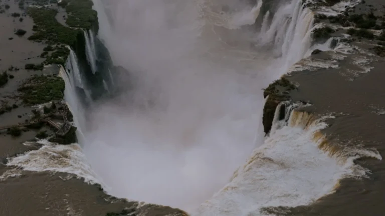 Cataratas do Iguaçu e El Niño: entenda fechamento da Garganta do Diabo