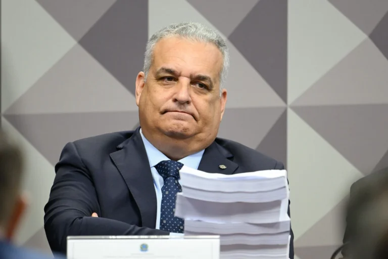 Quem é Alfredo Gaspar, anunciado como vice de Flávio Bolsonaro