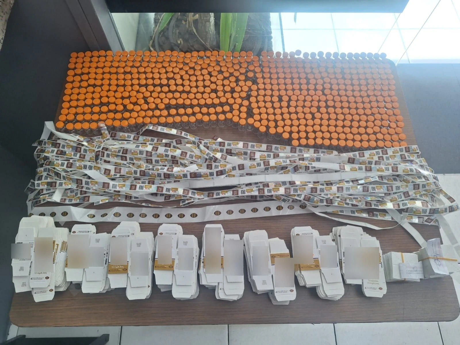Homem é preso com quase 800 ampolas de canetas emagrecedoras em SP
