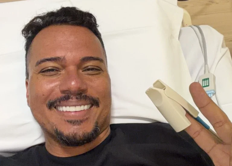 Vocalista do Sorriso Maroto é hospitalizado após desidratação