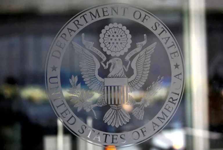 Governo Trump planeja revogar até 200 mil vistos de solicitantes de asilo