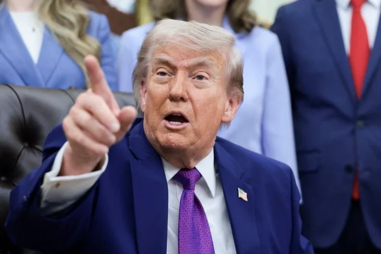 Trump diz que minas colocadas em Ormuz foram removidas e faz alerta ao Irã