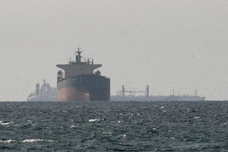 Irã ameaça atacar a Marinha dos EUA caso bloqueio naval continue