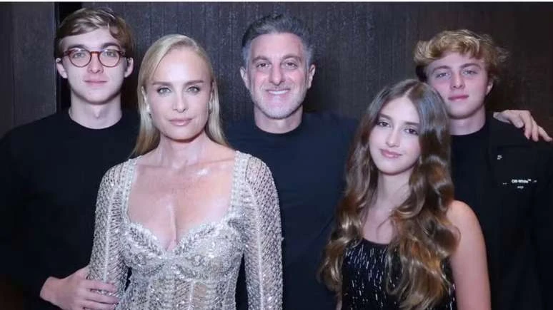 Angélica faz revelação sobre casamento com Luciano Huck: 'Só a gente sabe'