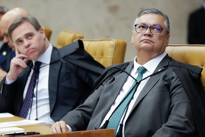 Dino cita Marielle e diz que decisão de Mendonça impediria investigações