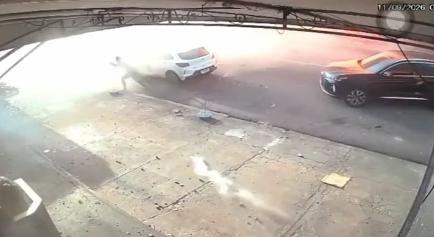 Vídeo: restaurante pega fogo e explosão atinge carros em avenida de Belém