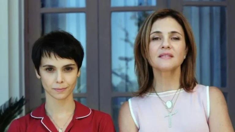 “Avenida Brasil 2”: Débora Falabella celebra reencontro com Adriana Esteves