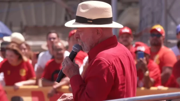 Às vésperas de MP, Lula reforça critica às bets em PE: “Não é correto”