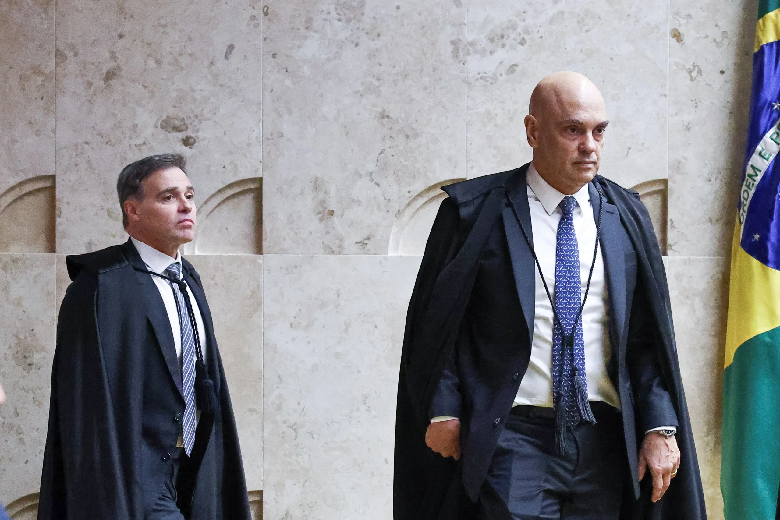 STF ignora mensagens de Vorcaro a Moraes em primeira sessão do plenário