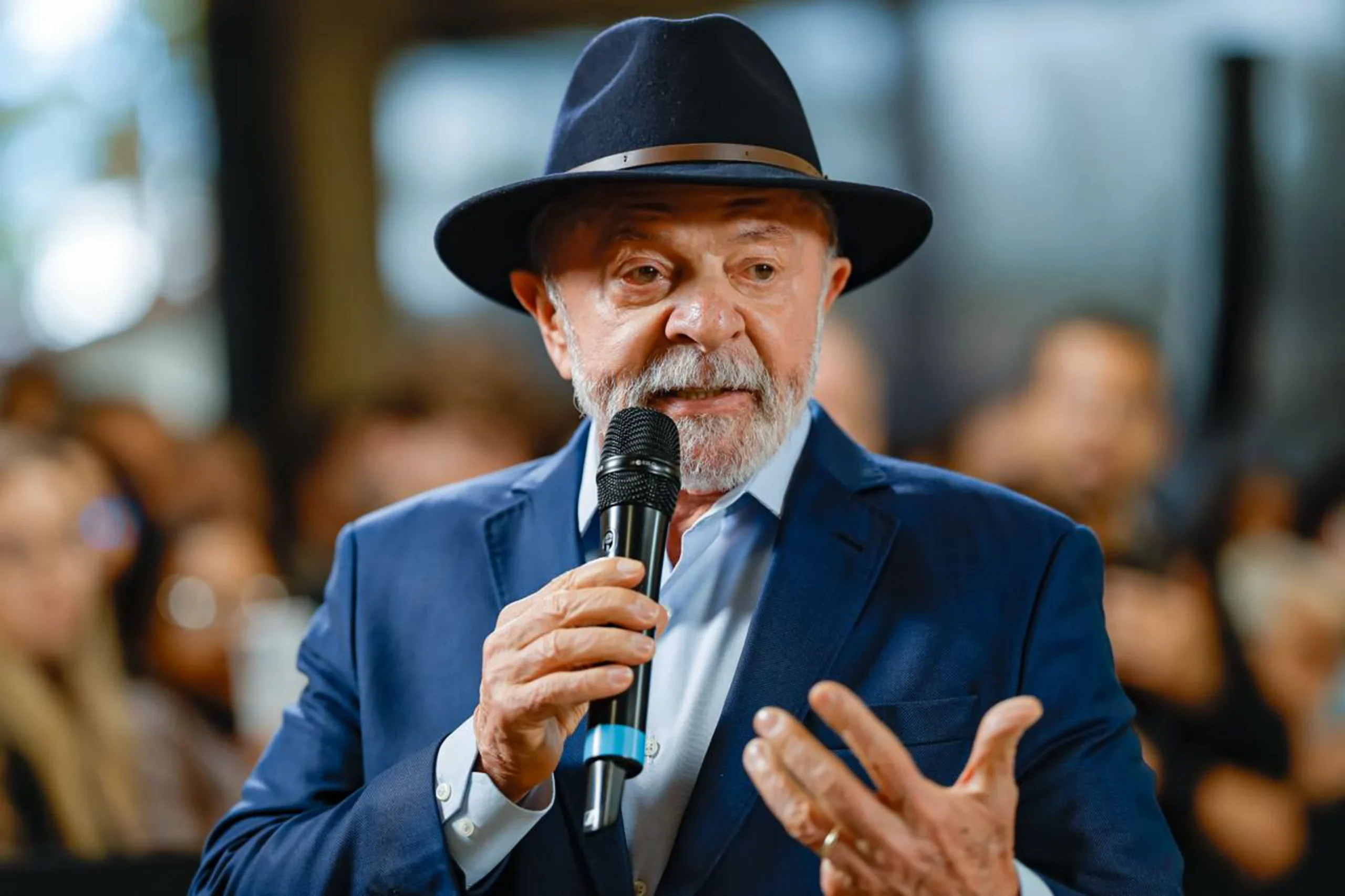 Quaest: 48% desaprovam governo Lula; 45% aprovam