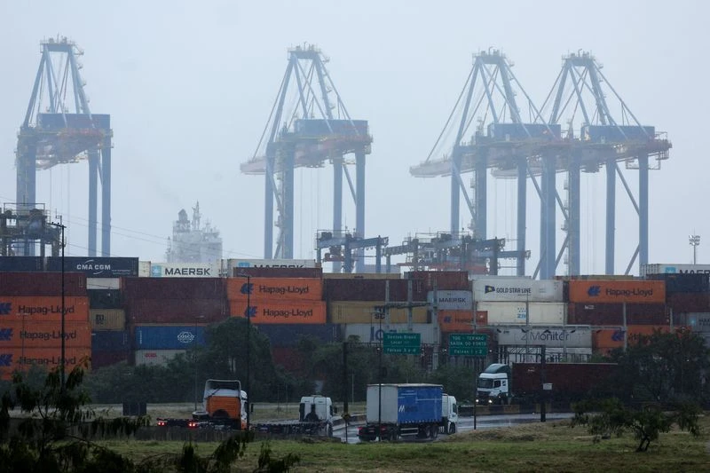 Empresa é condenada por trabalho clandestino em porões de navios em Santos