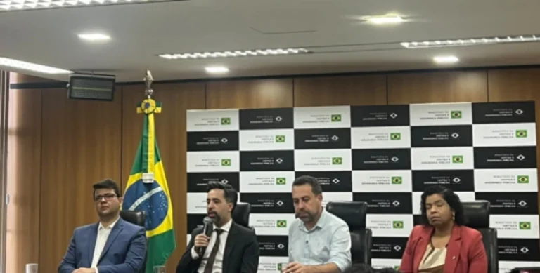 Guilherme Boulos revela que 10 pessoas morreram por convicções políticas no Brasil no pré e pós-eleição: ‘Isso é próprio de barbárie’