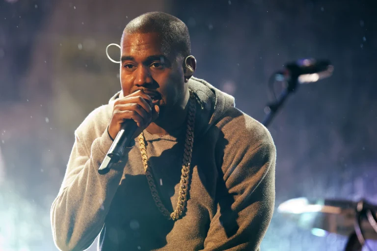 Shows de Kanye West na Rússia estão cancelados, diz organizadora