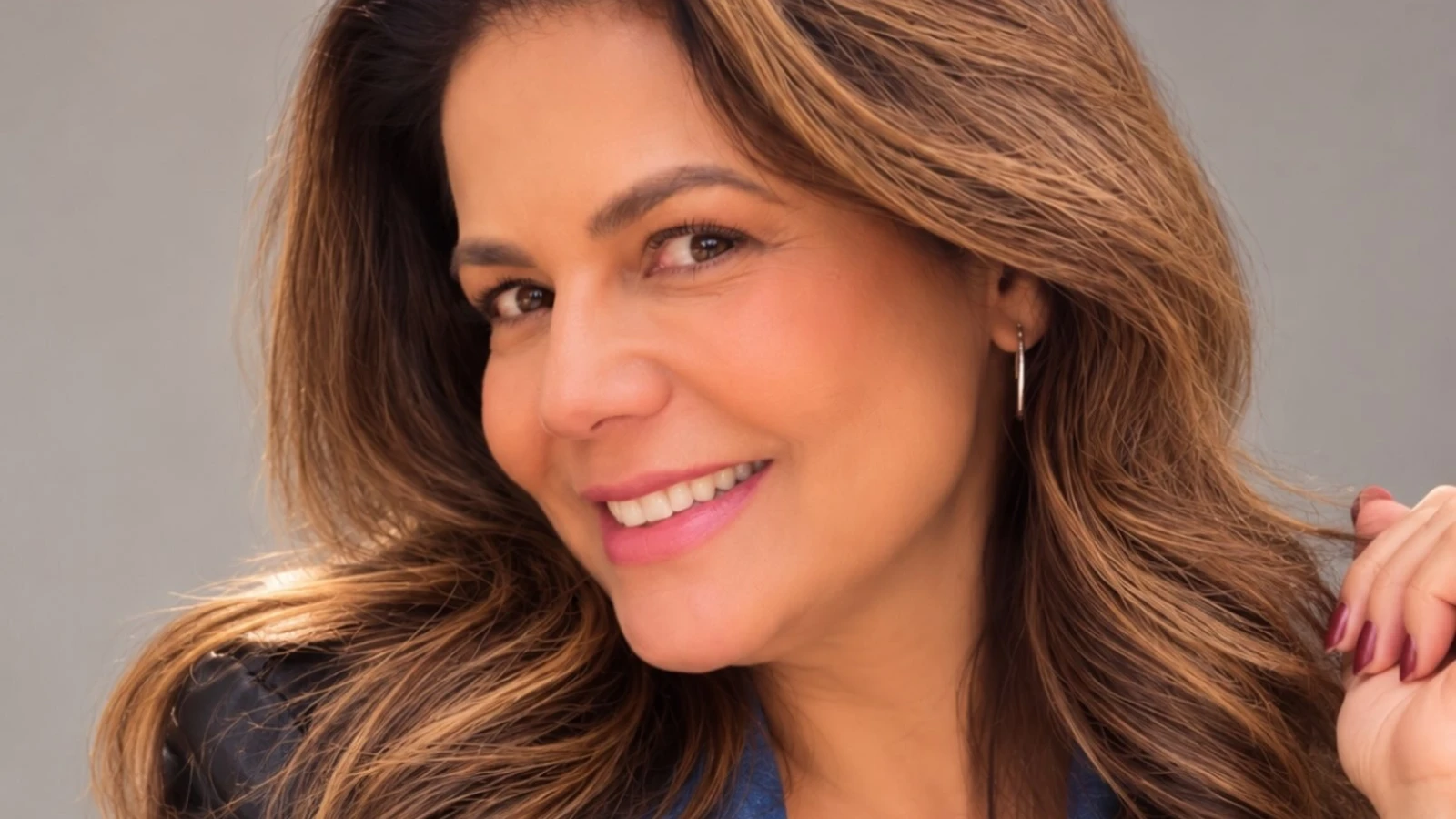 Nivea Stelmann revela que nunca deu beijo técnico: 